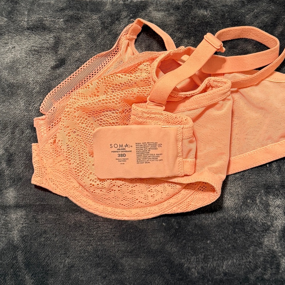 Soma Unlined Perfect coverage Lace Bra in Coral‎ - Picture 4 of 7